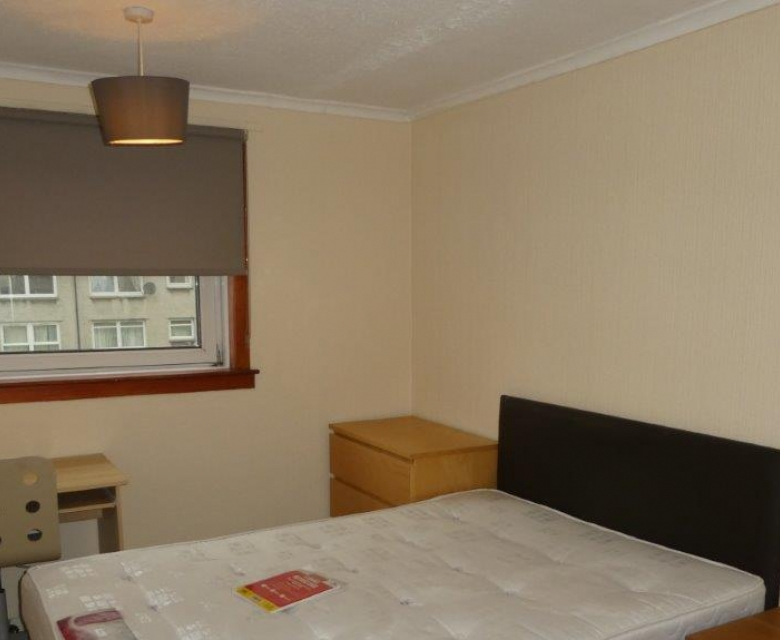 St Mungo Ave