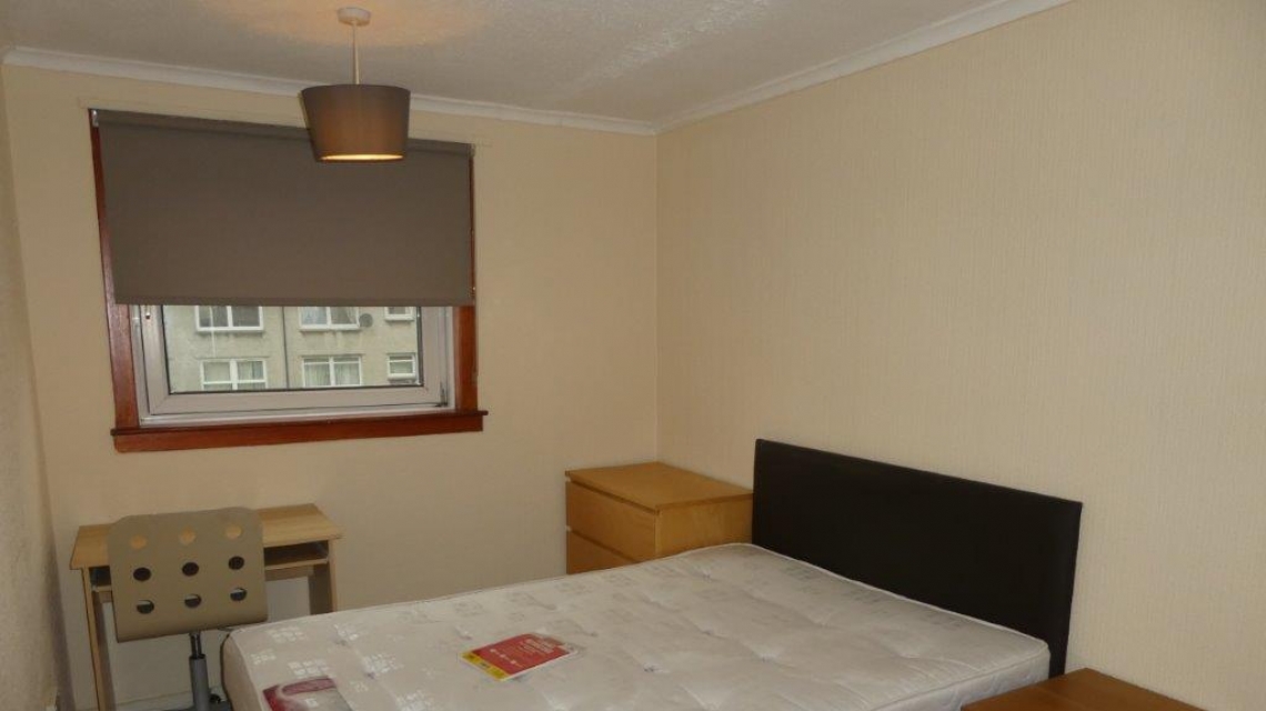 St Mungo Ave
